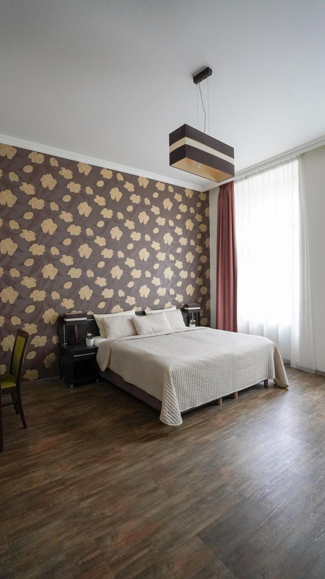 Elegant & Stylish Center Apartments! プラハ エクステリア 写真