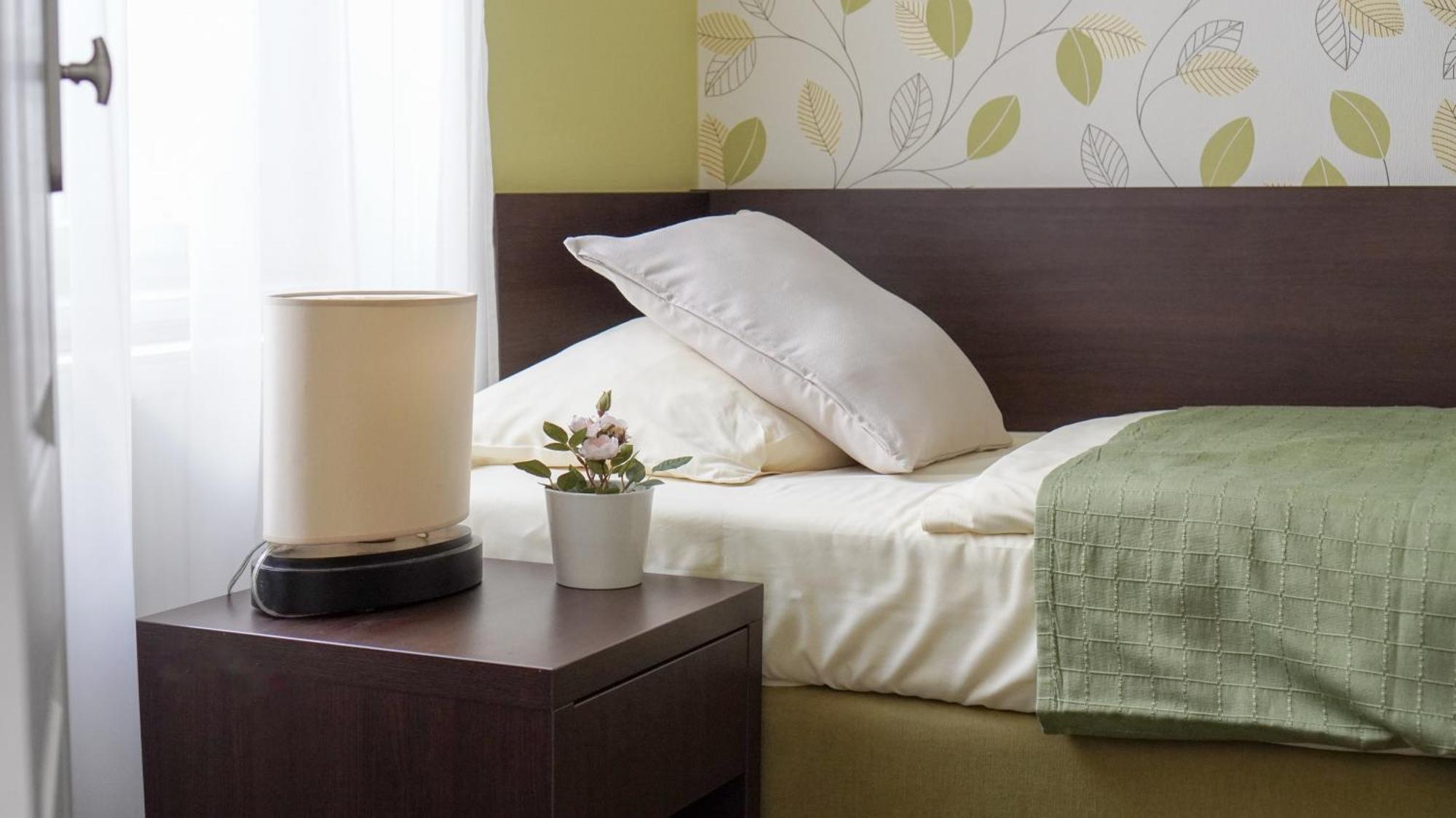 Elegant & Stylish Center Apartments! プラハ エクステリア 写真