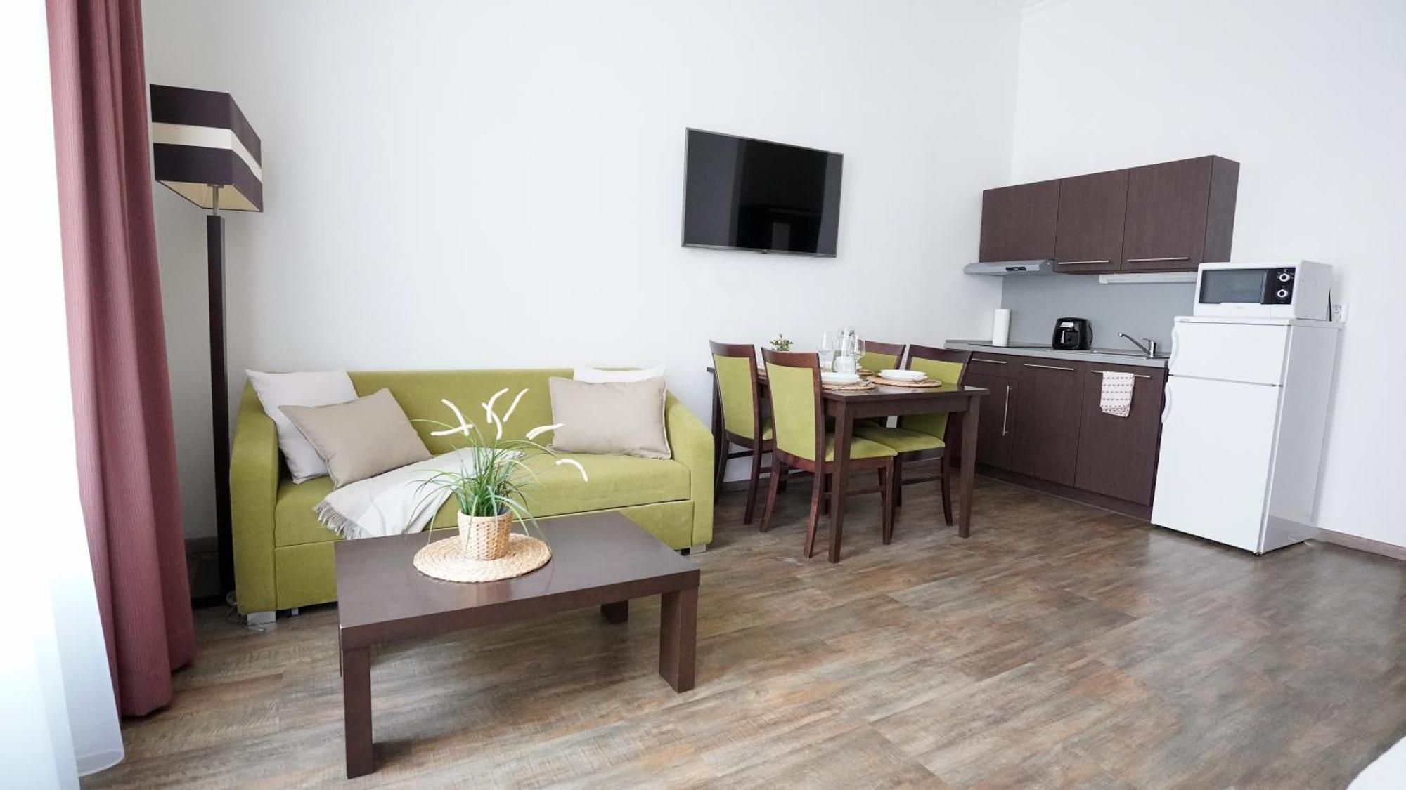 Elegant & Stylish Center Apartments! プラハ エクステリア 写真