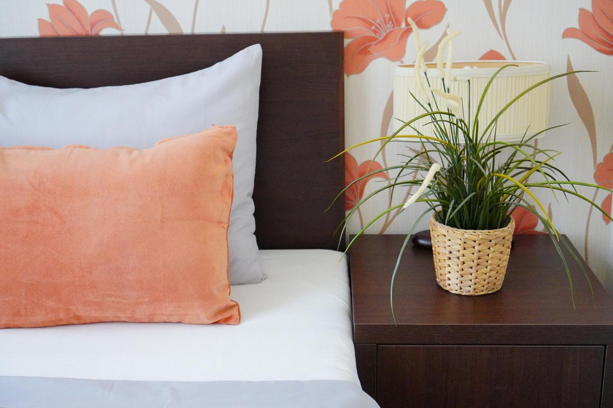 Elegant & Stylish Center Apartments! プラハ エクステリア 写真